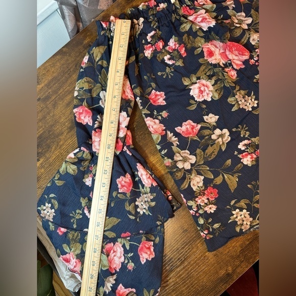 Eldridge Navy and Pink Floral Ruffle Sleeve Medium Shirt - Picture 10 of 12